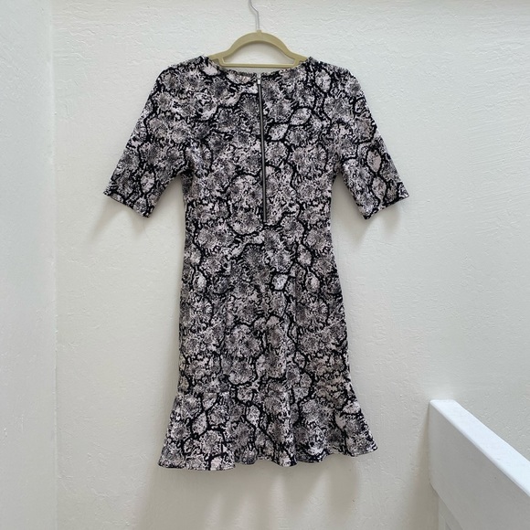 Express- snake skin print dress - Picture 7 of 7